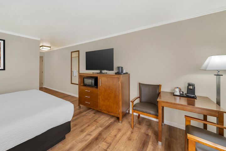 Room 12 of 91