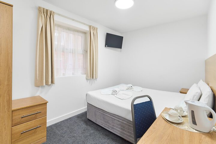 Room 28 of 58