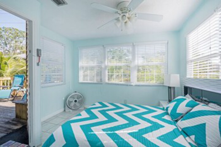 Room 27 of 34