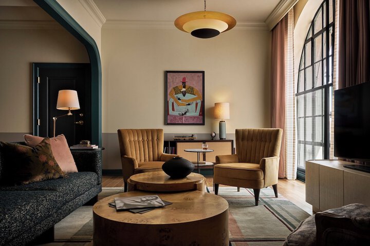 Room 50 of 190