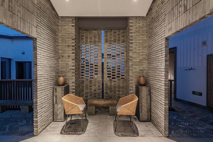 Hotel 116 of 127