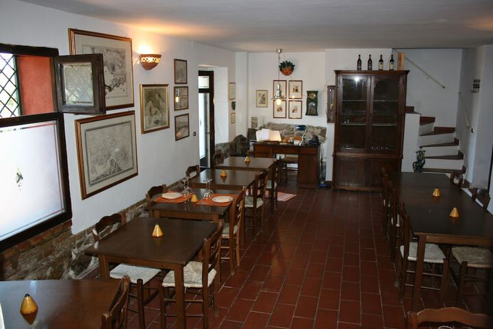 Dining 73 of 199