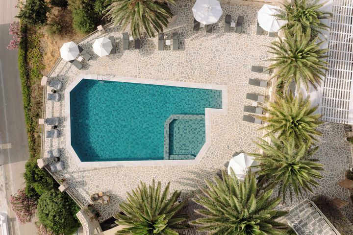 Pool 57 of 108