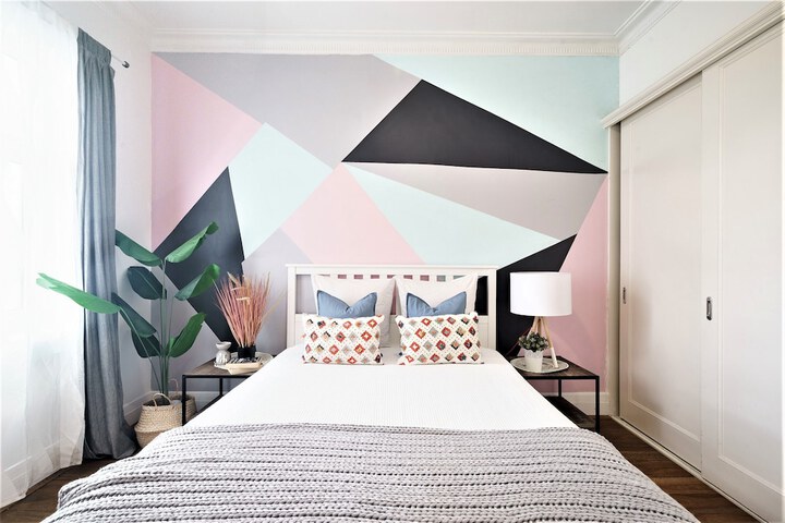 Room 2 of 25