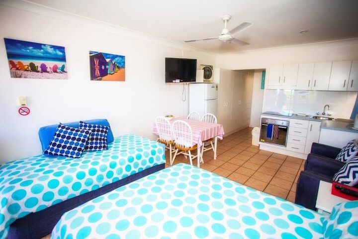 Room 3 of 33