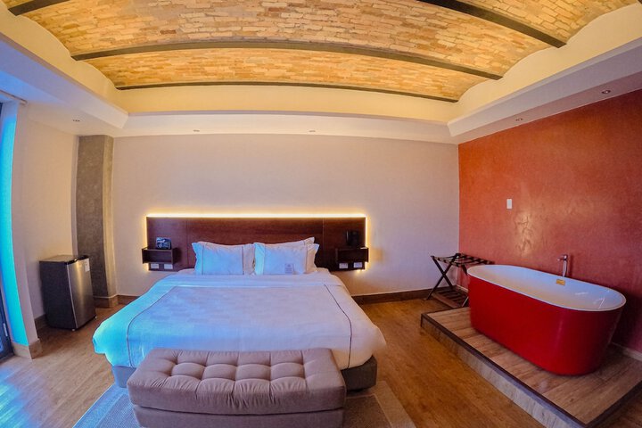 Room 20 of 38