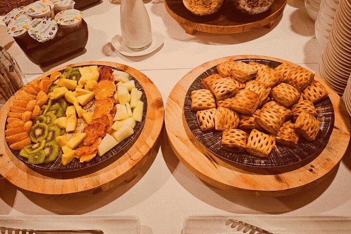 Dining 53 of 67