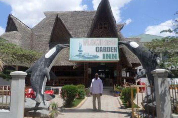 Flamingo Garden Inn & Hotel