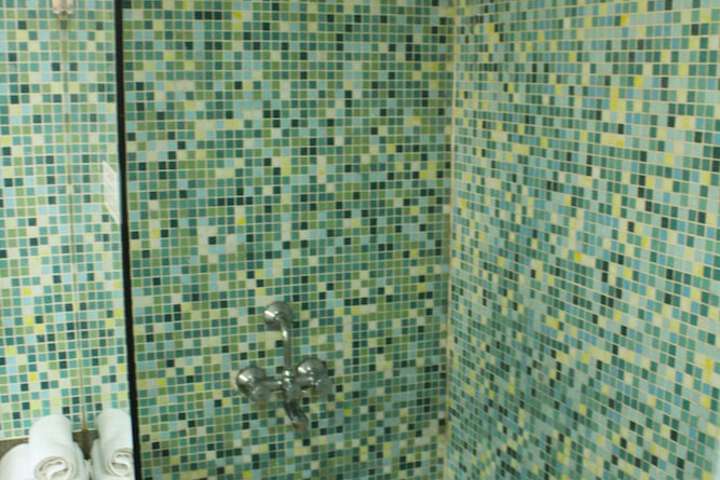 Room 45 of 111