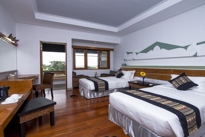 Room 10 of 46