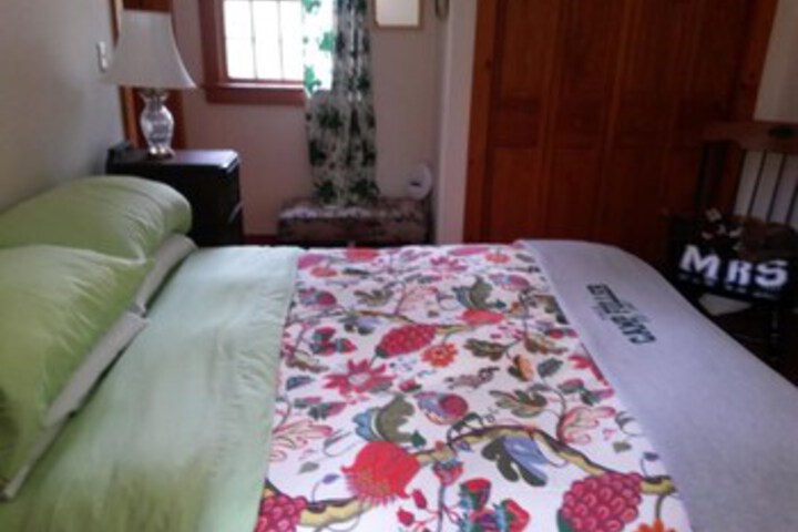 Room 8 of 8