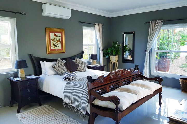 Room 4 of 52