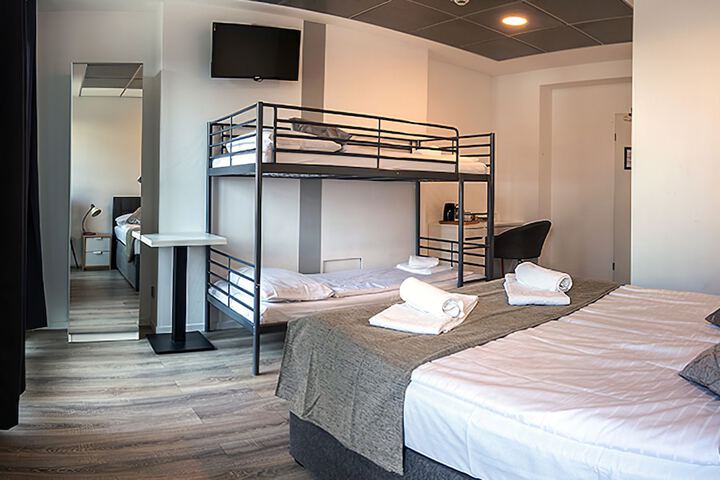 Room 16 of 57