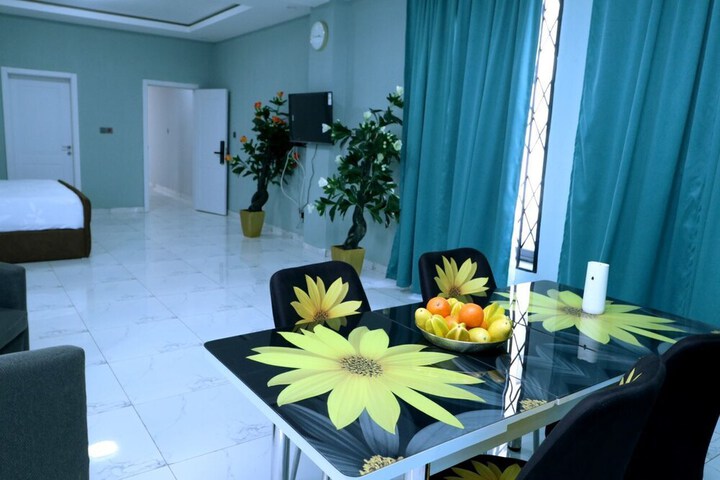 Room 30 of 44