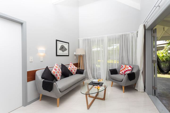 Room 10 of 77