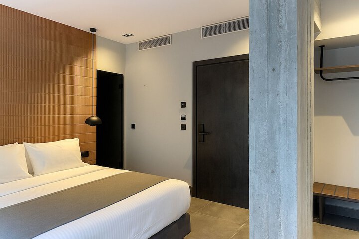 Room 53 of 119