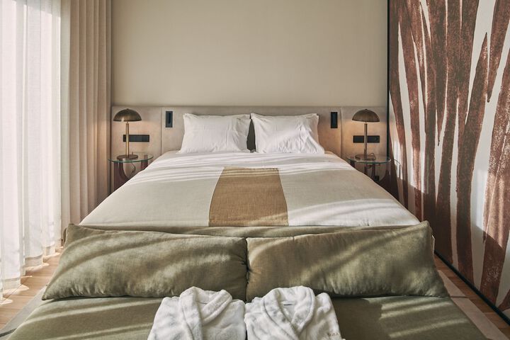 Room 28 of 159