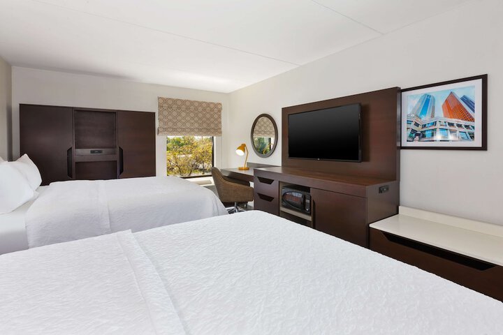 2 Double Beds (5 of 9)