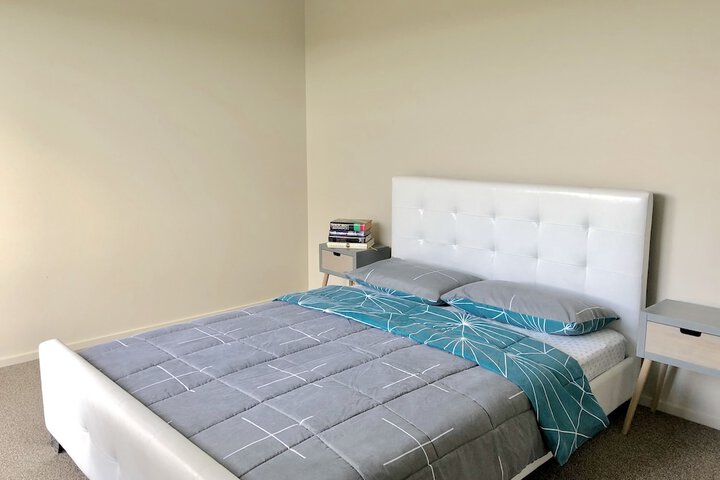 Room 5 of 28