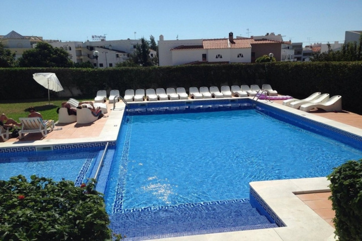 Pool 9 of 12