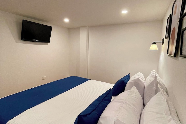 Room 12 of 56