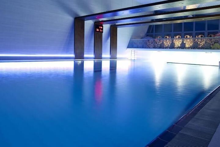 Pool 62 of 102