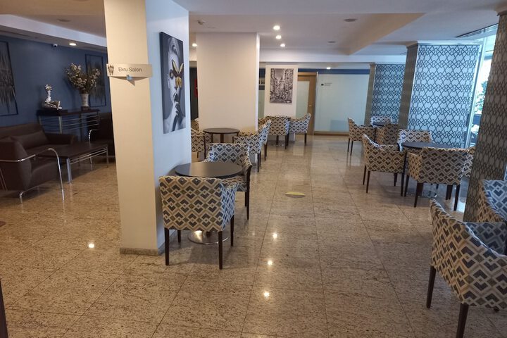Room 9 of 23