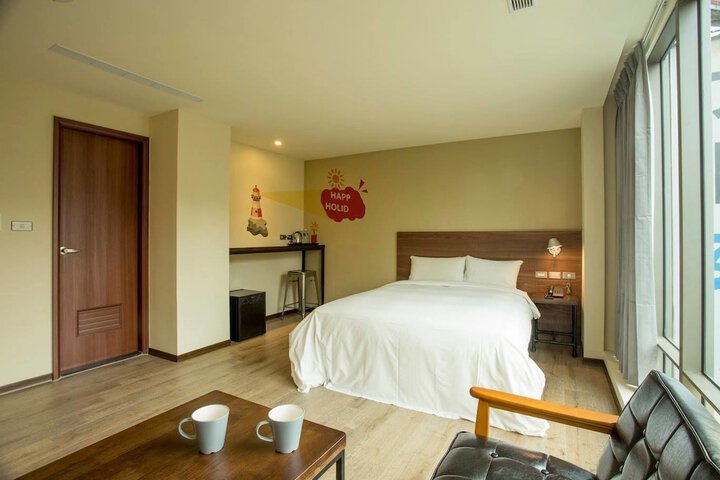 Room 5 of 32