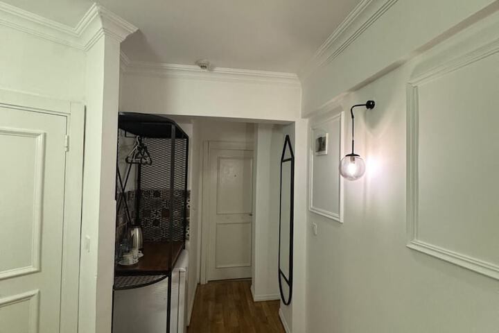 Room 10 of 25