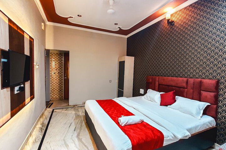 Room 16 of 45