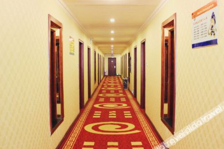 Hotel Interior 10 of 18