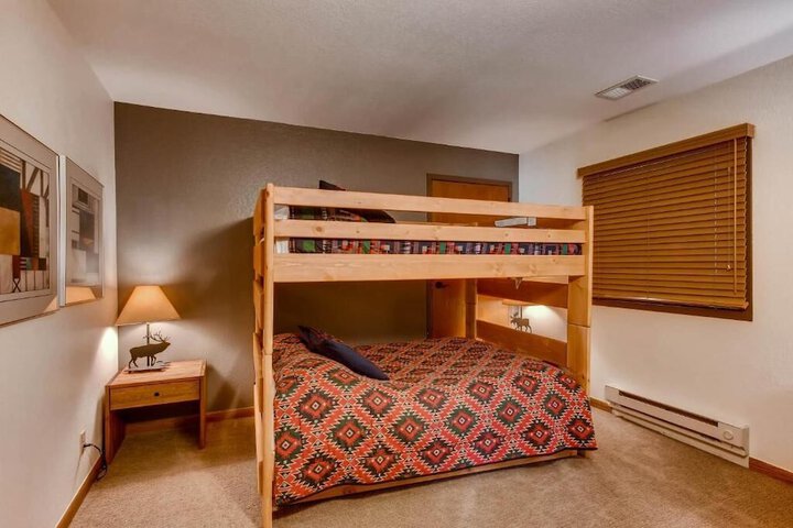 Room 10 of 229