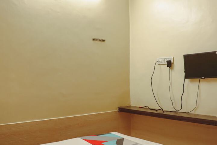 Room 16 of 44