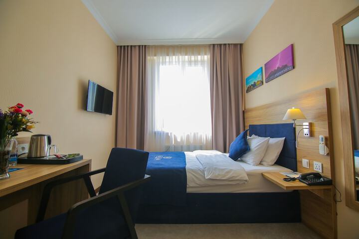 Room 16 of 47