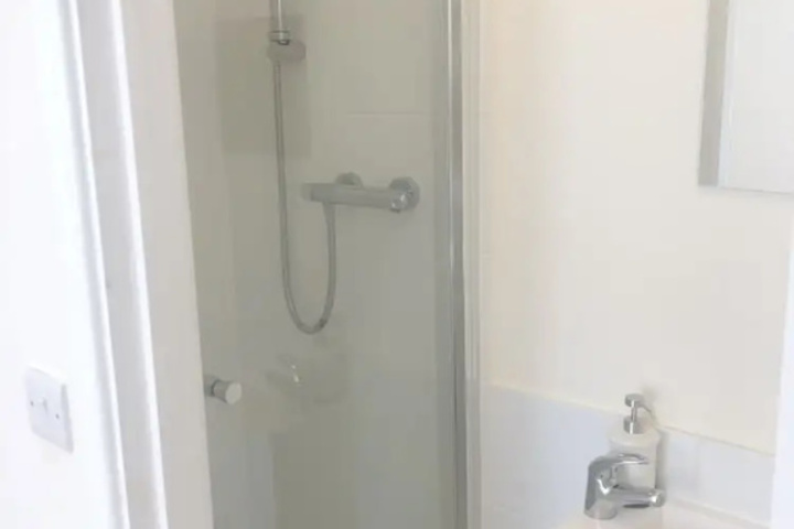 Room 8 of 15
