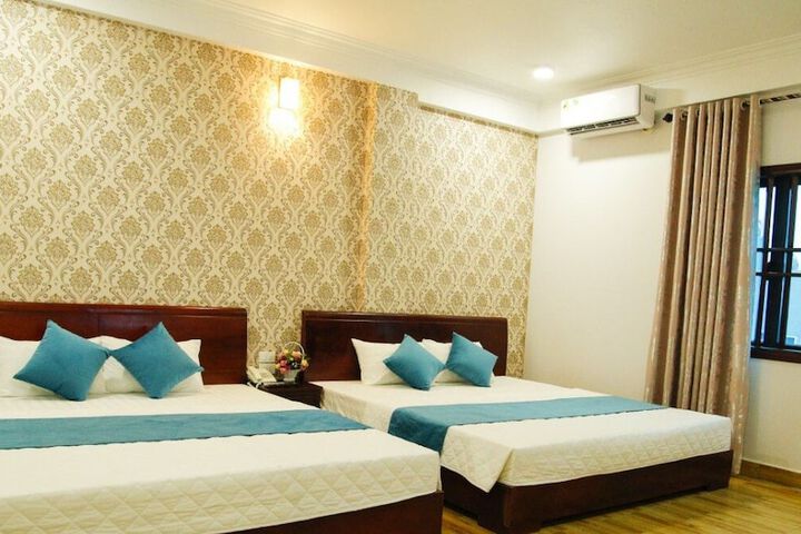 Room 9 of 23
