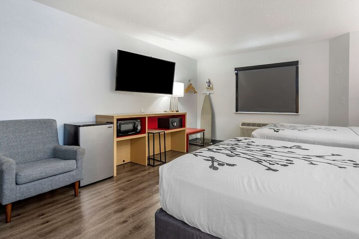 Room 20 of 37