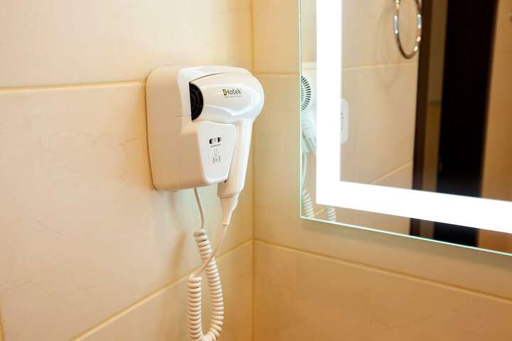Room 37 of 119