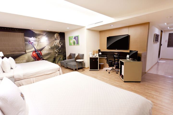 Room 10 of 59