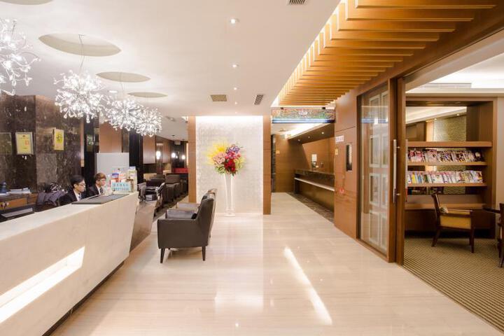 Guest Lobby