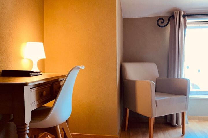Room 18 of 51