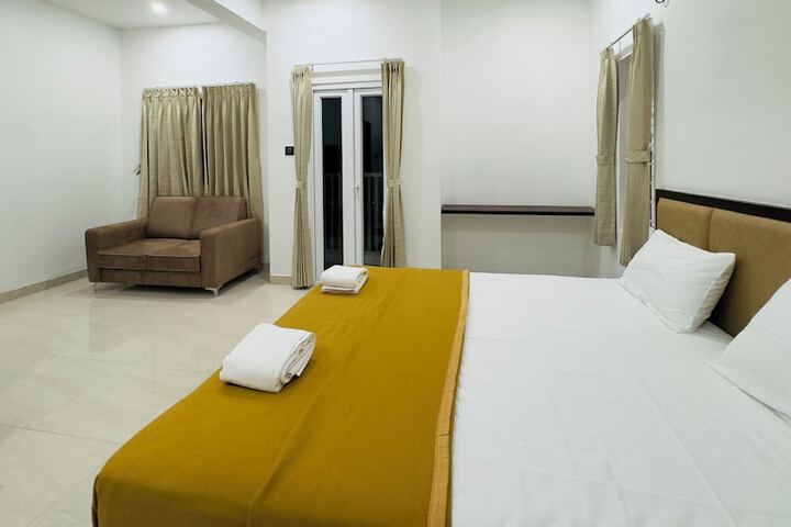 Room 3 of 11