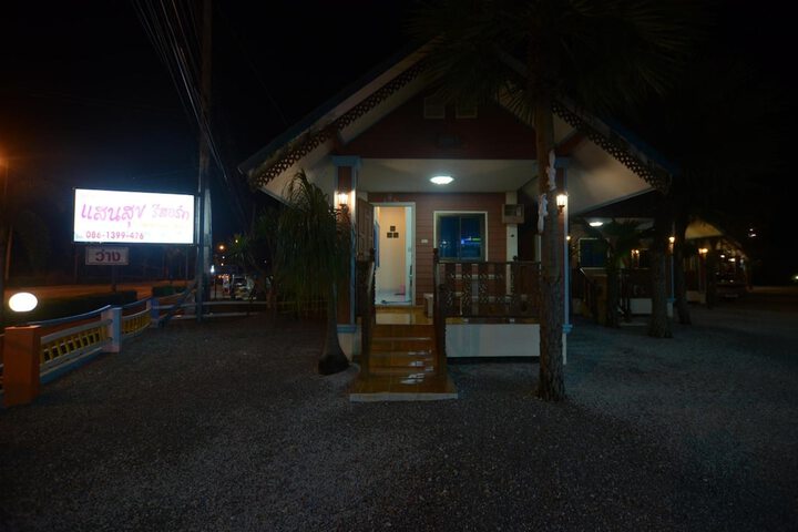 Hotel 50 of 52