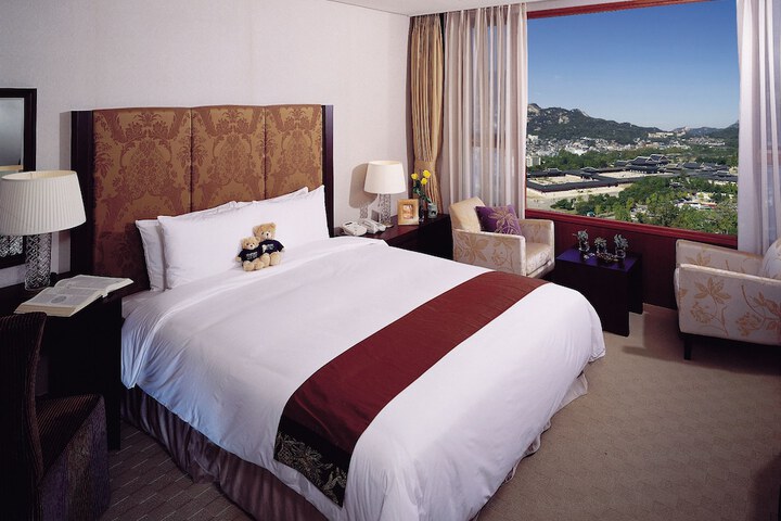 Room 21 of 47