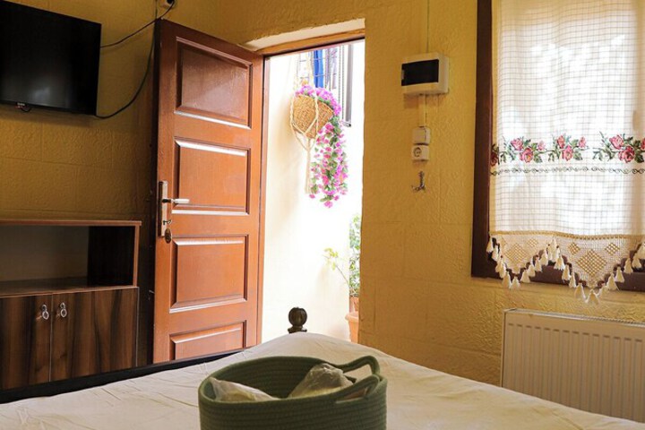 Room 14 of 57