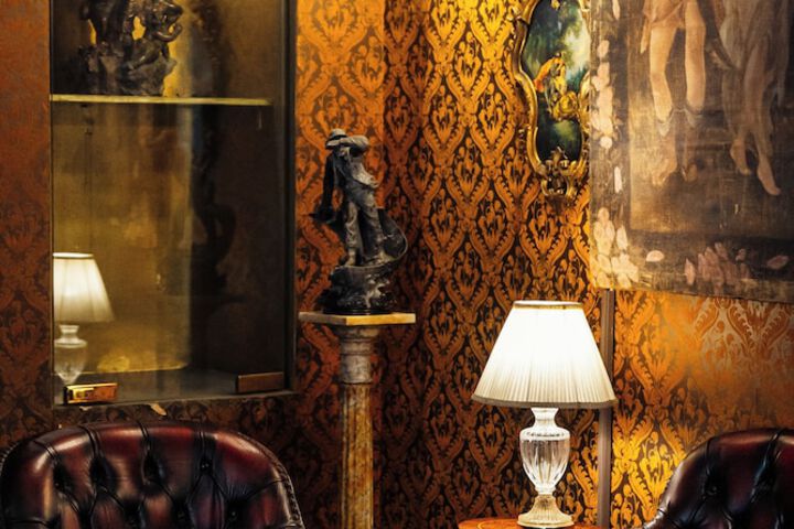 Hotel Interior 16 of 152