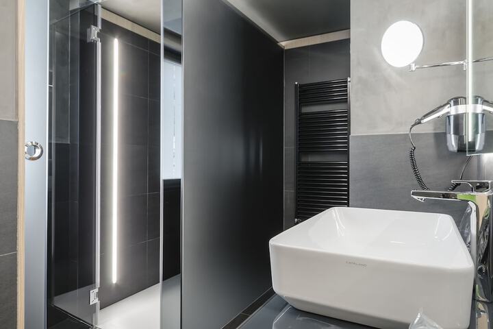 Bathroom Interior Photo