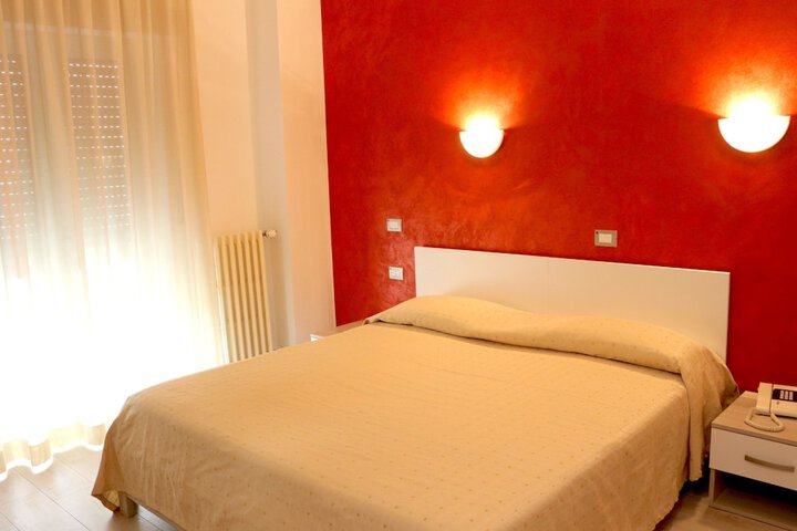 Room 44 of 63