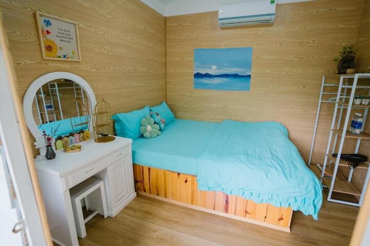 Room 11 of 52