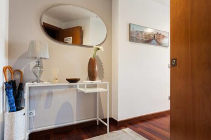 Room 5 of 14